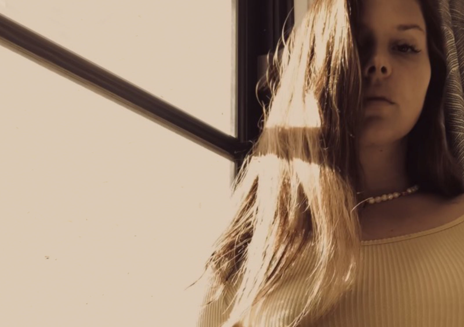 Lana Del Rey - Blue Bannisters